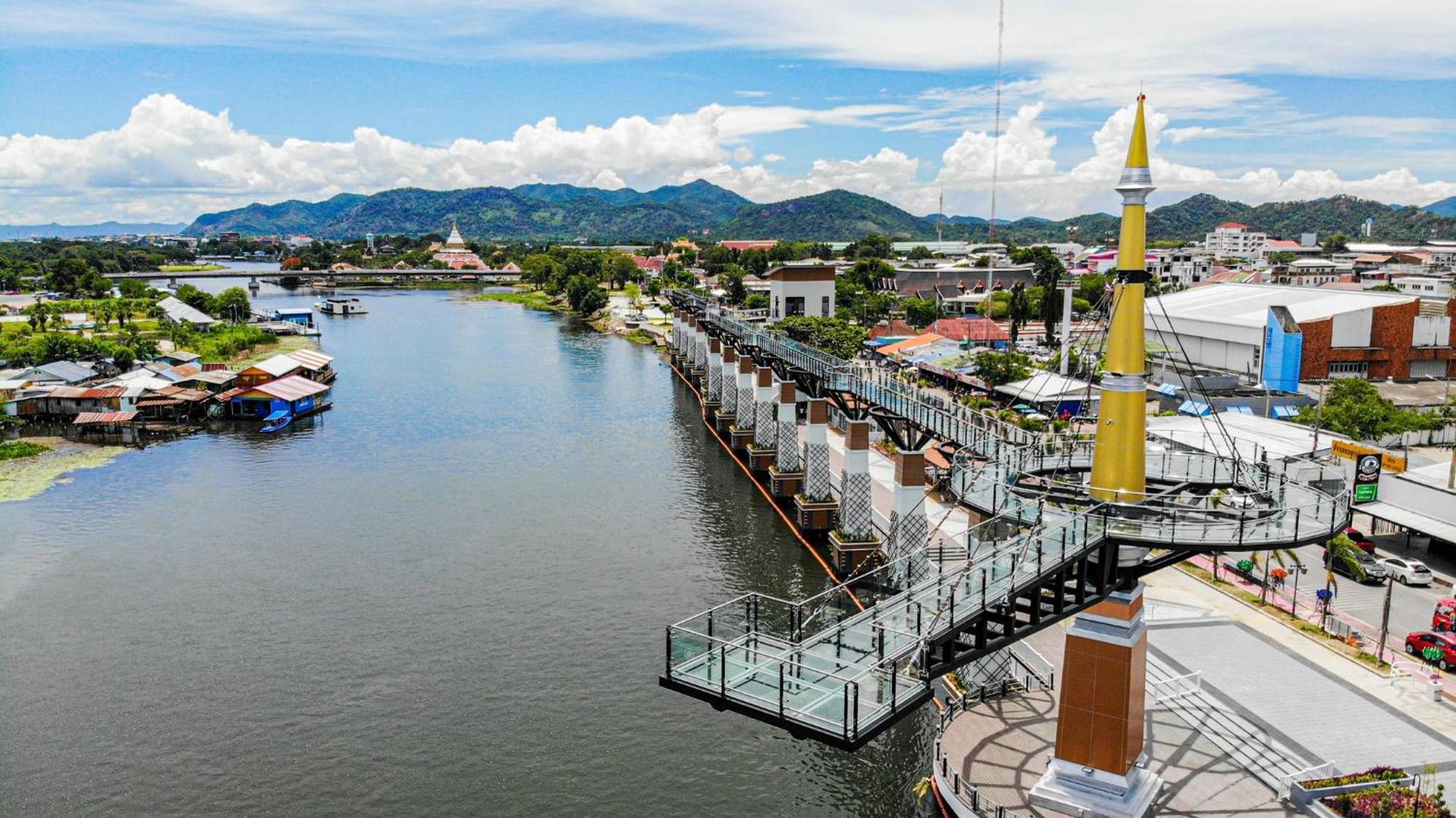 River Kwai View Hotel - Sha Extra Plus Certified Kanchanaburi Exterior foto