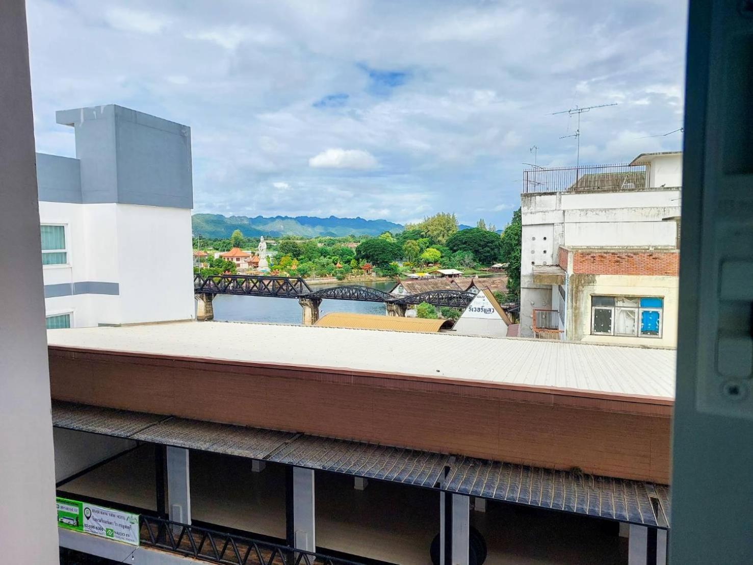 River Kwai View Hotel - Sha Extra Plus Certified Kanchanaburi Exterior foto